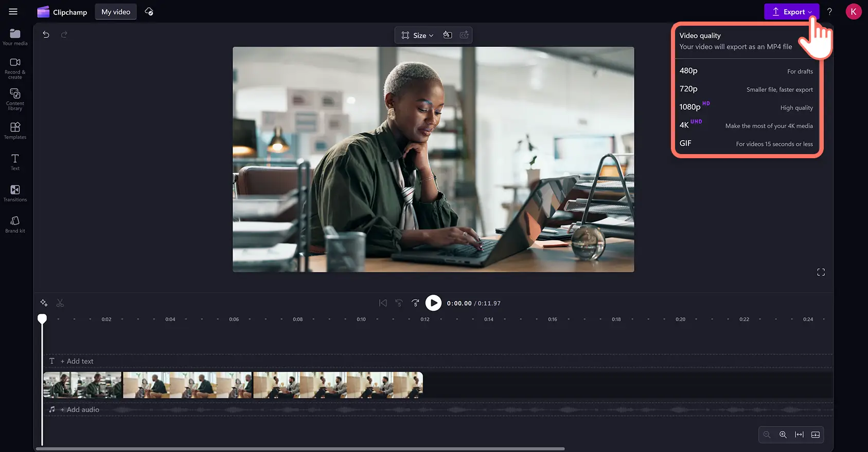 Un utilisateur exporte une vidéo dans l’éditeur vidéo Clipchamp.